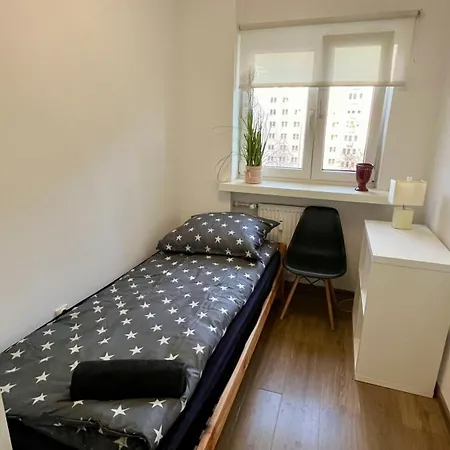 Homestay In - C106b *