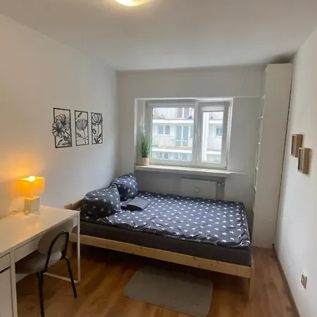 In - C106b Homestay Warsaw