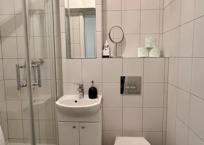 Homestay In - C106b *